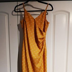 NEW | Silky yellow polka dot dress with side slit